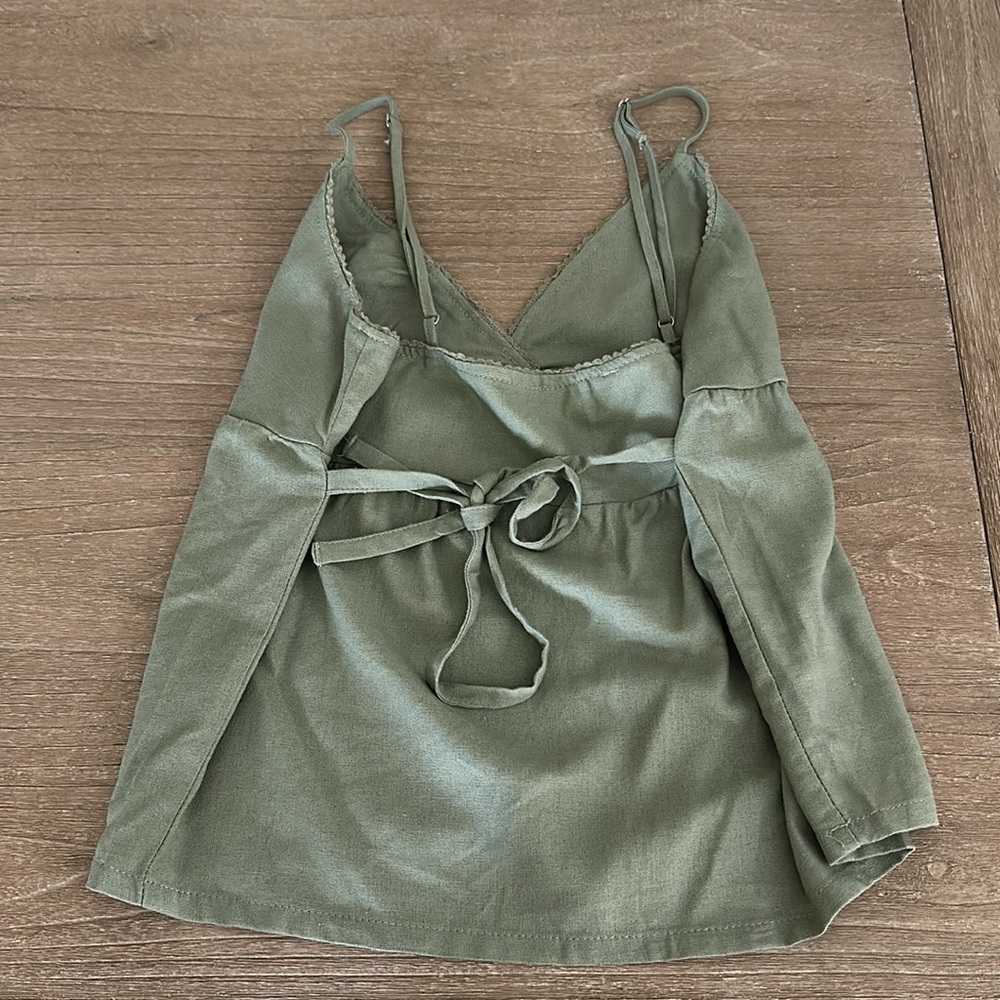 Love Tree | Green Tank Top - Picture 3 of 4